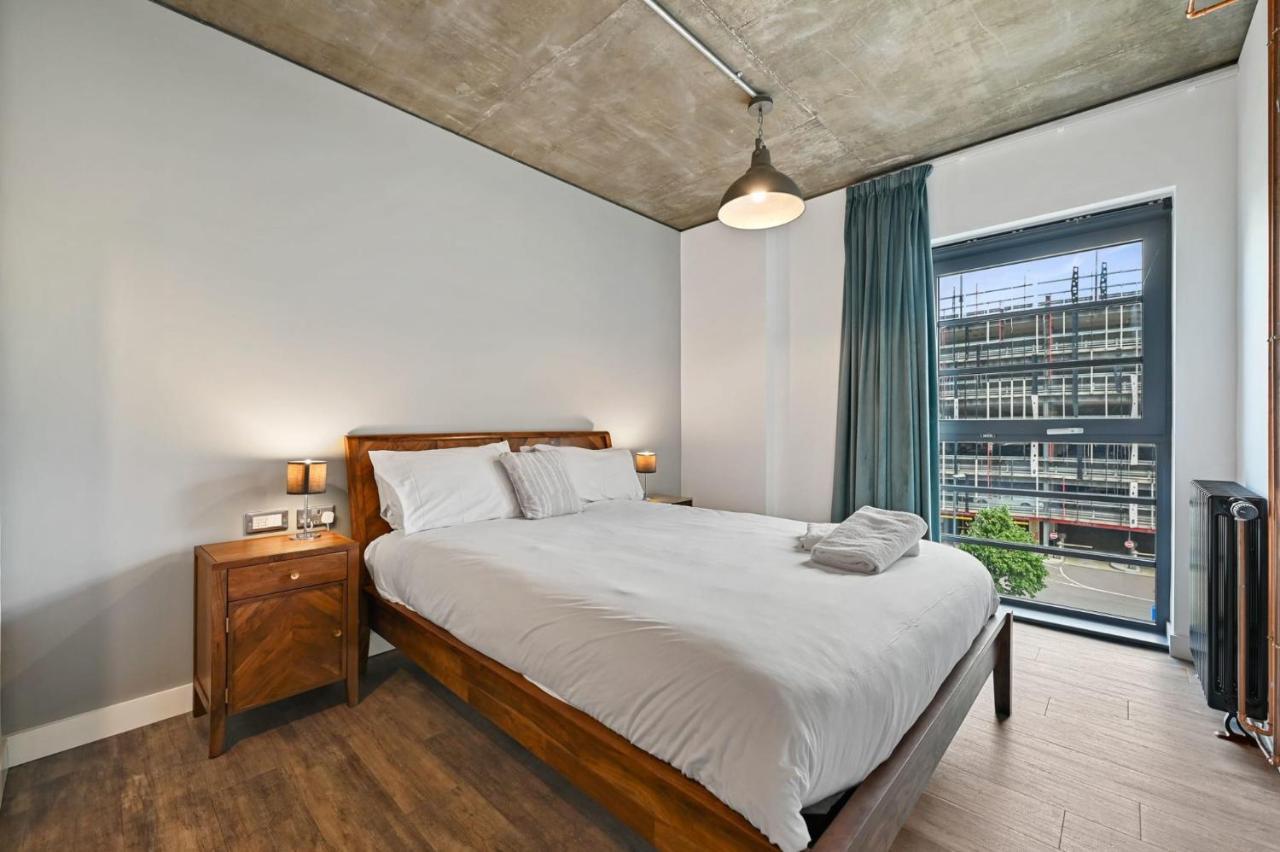 Modern And Chic At Ferrum Near Wembley Park Londra