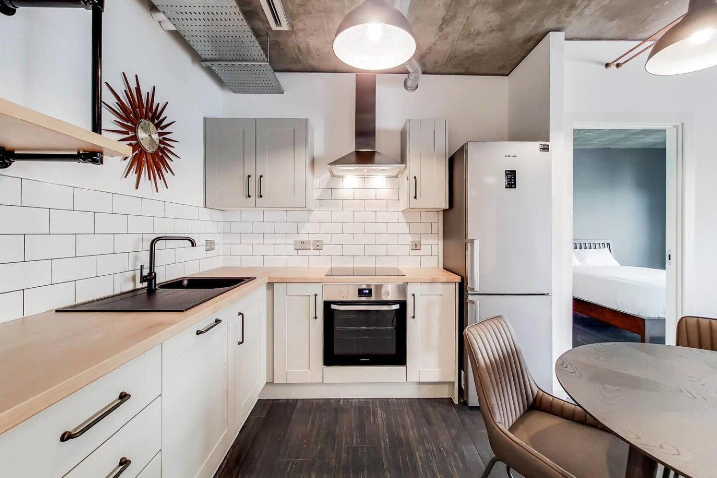 Apartament Modern And Chic At Ferrum Near Wembley Park *